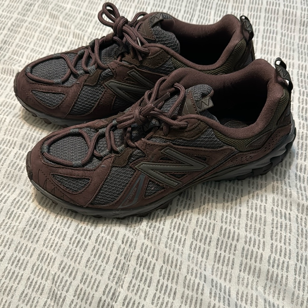610 New Balance Shoes